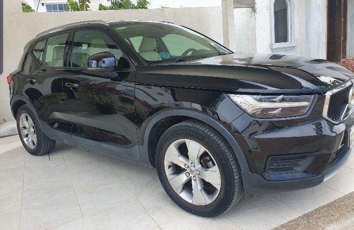 VOLVO CX40 T3 MANUAL 4X2 1.5 2019 lleno