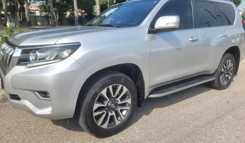 TOYOTA PRADO VX 2023 LAND CRUISER BLINDADO lleno