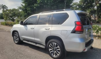 TOYOTA PRADO VX 2023 LAND CRUISER BLINDADO lleno