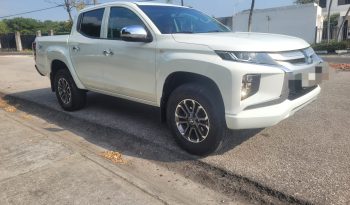 MITSUBISHI SEMINUEVA L200 4X4 DIESEL GLX 2023 lleno