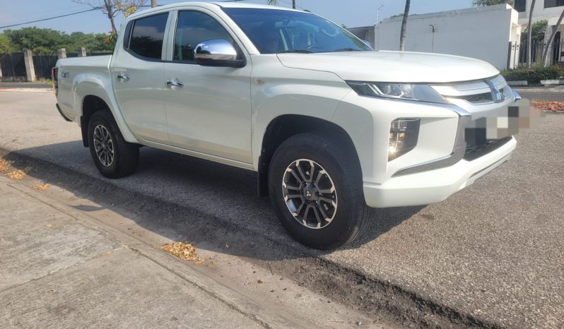 MITSUBISHI SEMINUEVA L200 4X4 DIESEL GLX 2023 lleno