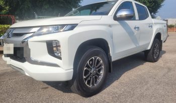 MITSUBISHI SEMINUEVA L200 4X4 DIESEL GLX 2023 lleno