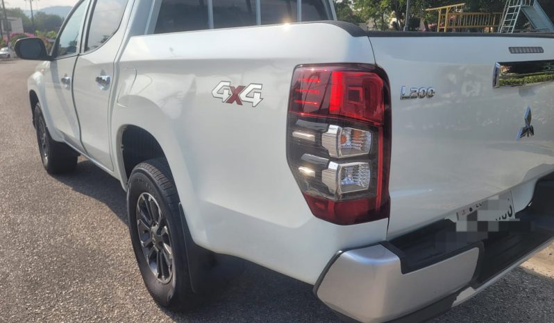 MITSUBISHI SEMINUEVA L200 4X4 DIESEL GLX 2023 lleno