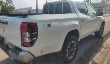 MITSUBISHI SEMINUEVA L200 4X4 DIESEL GLX 2023 lleno